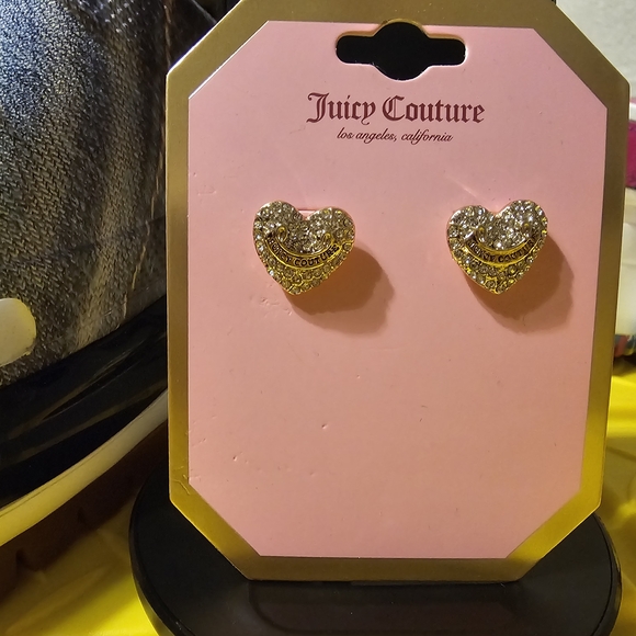 ❣️New! Juicy Couture Heart Crystal Stud Earrings - Picture 1 of 4